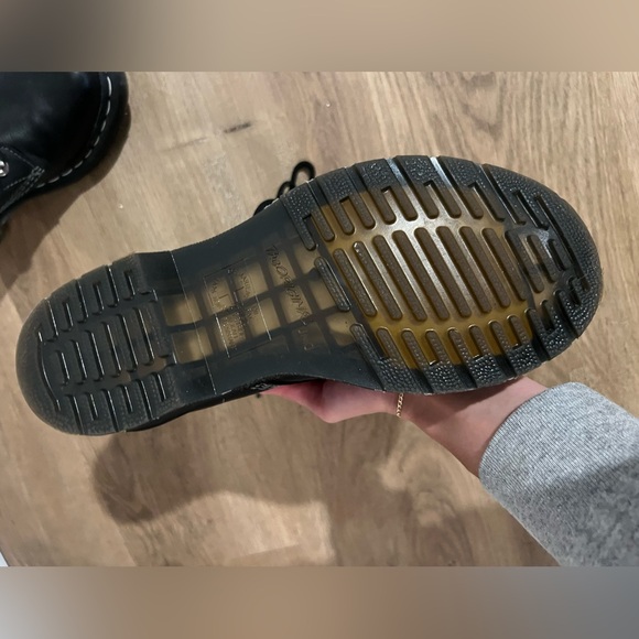 Doc Martens Pascal Boots, Size 6, Excellent Condition. Discontinued style. - Picture 3 of 7